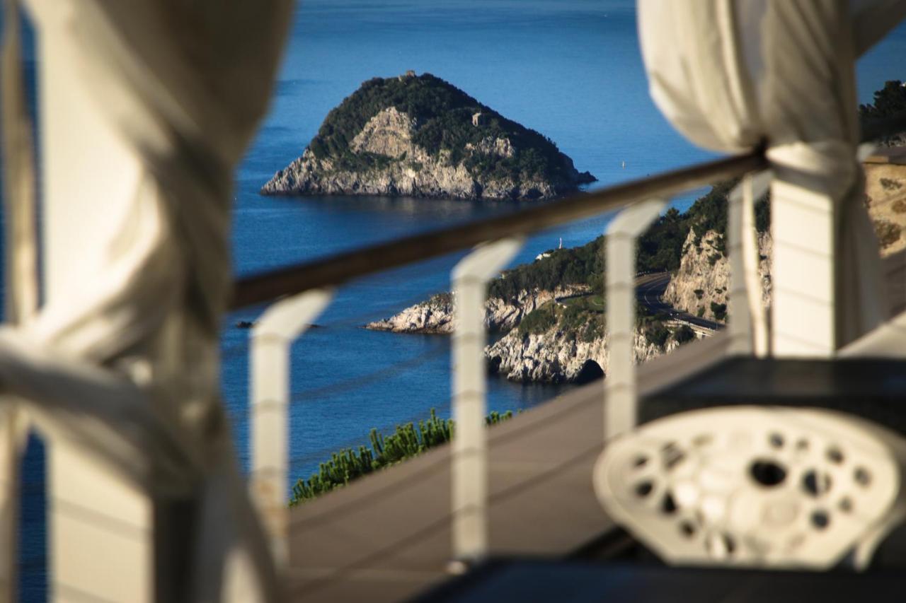 Dominio Mare Resort & Spa แบร์เจจจี ภายนอก รูปภาพ